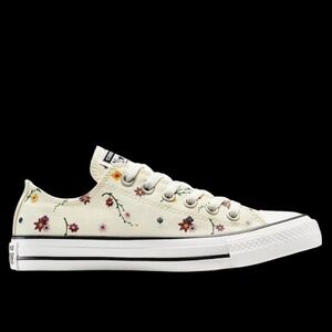 Converse Chuck Taylor All Star Low Sneakers Womens Size 9 Floral Embroidered NEW